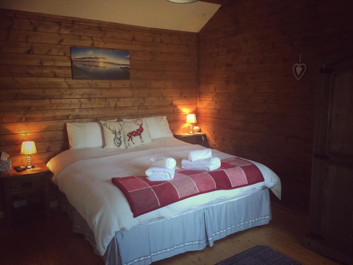 Hill Cottage Cabins Fort Augustus Exterior foto