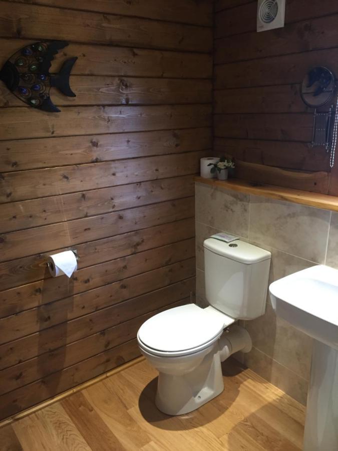 Hill Cottage Cabins Fort Augustus Exterior foto
